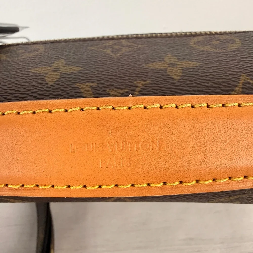 Louis Vuitton Pochette Metis Brown Monogram Canvas Crossbody Satchel Classic